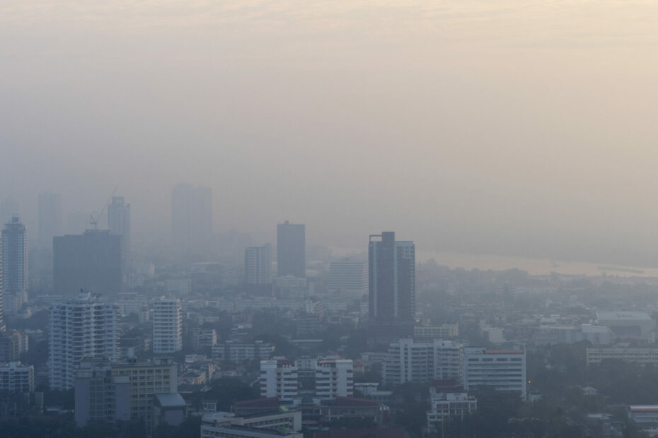 nuage de pollution sur la ville